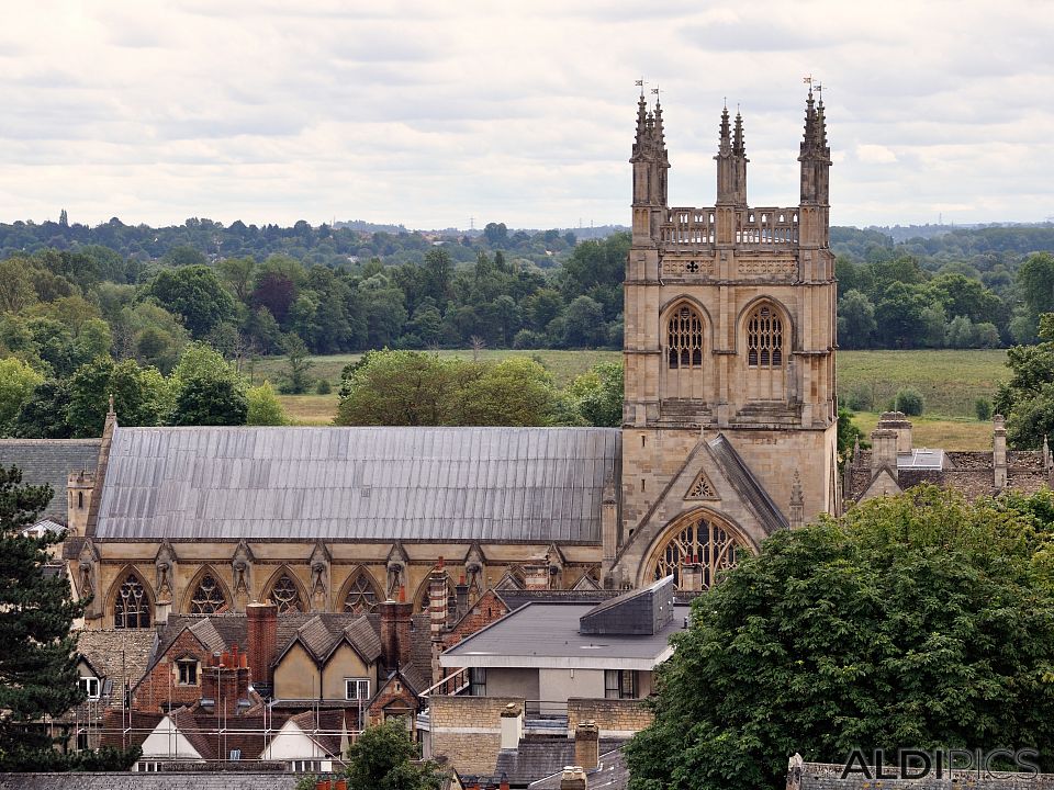 Universities in Oxford