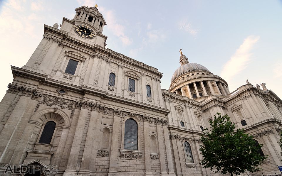 Buildings in London