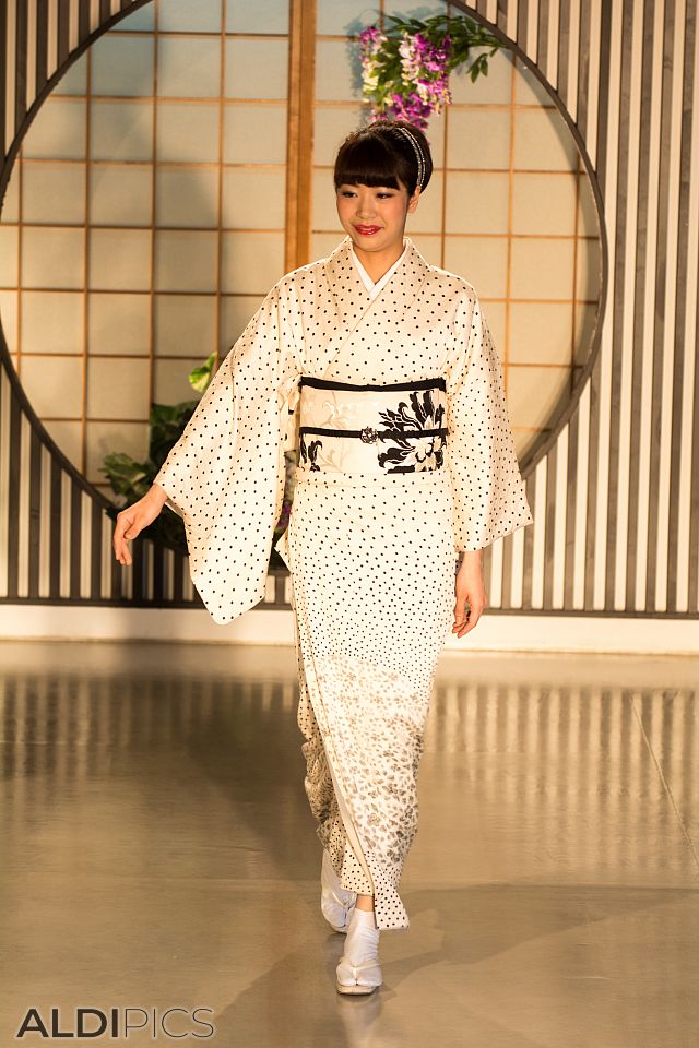 Kimono show